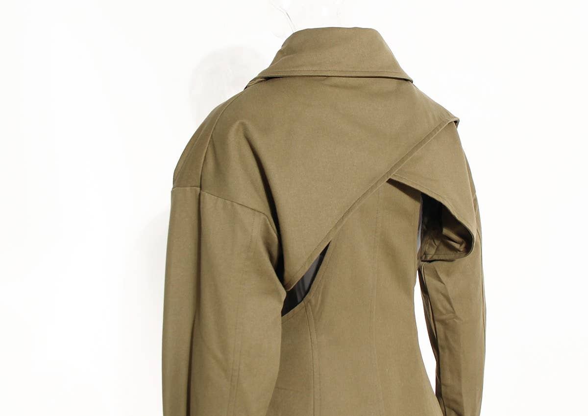 CT019 Women's Hollow Waist Belted Long Wind Breaker: Khaki / English / L